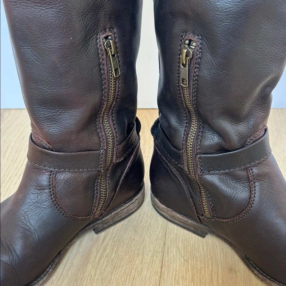 Frye women’s Dark Brown Phillip Riding Boot